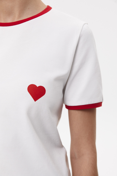 Футболка с сердечками Heartbreaker Charmstore  купить онлайн